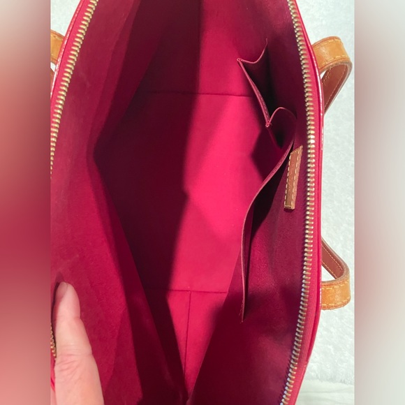 EUC Louis Vuitton Pomme DAmour Monogram Vernis Bellevue Bag PM - Picture 2 of 15